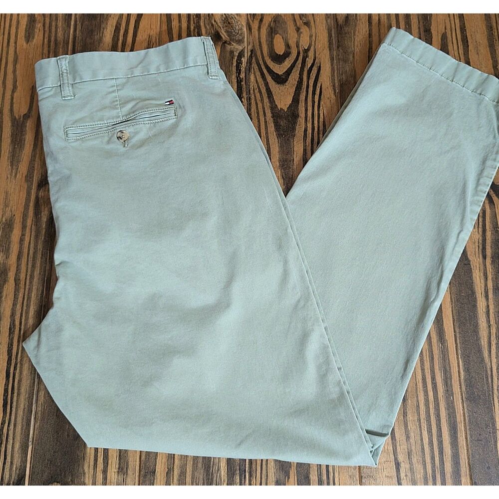 Tommy Hilfiger Men's Sage Green Chino Pants Size 36 x 32 Casual Trousers